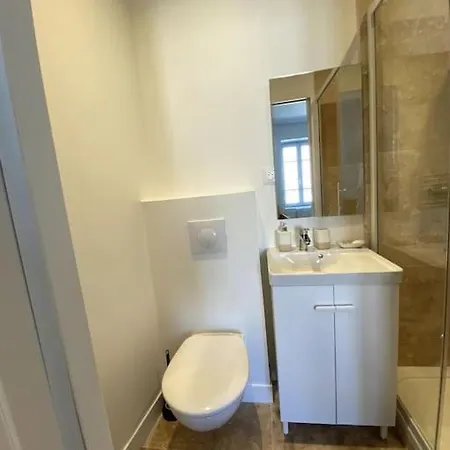 Studio Cocon Avec Mezzanine Apartment *